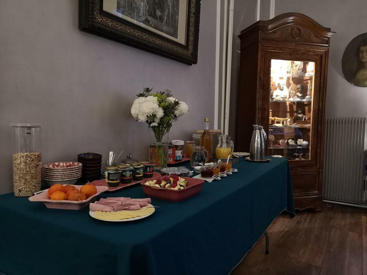 Le Domaine Des Pres Du Hom Bed & Breakfast Bézu-Saint-Éloi Dış mekan fotoğraf