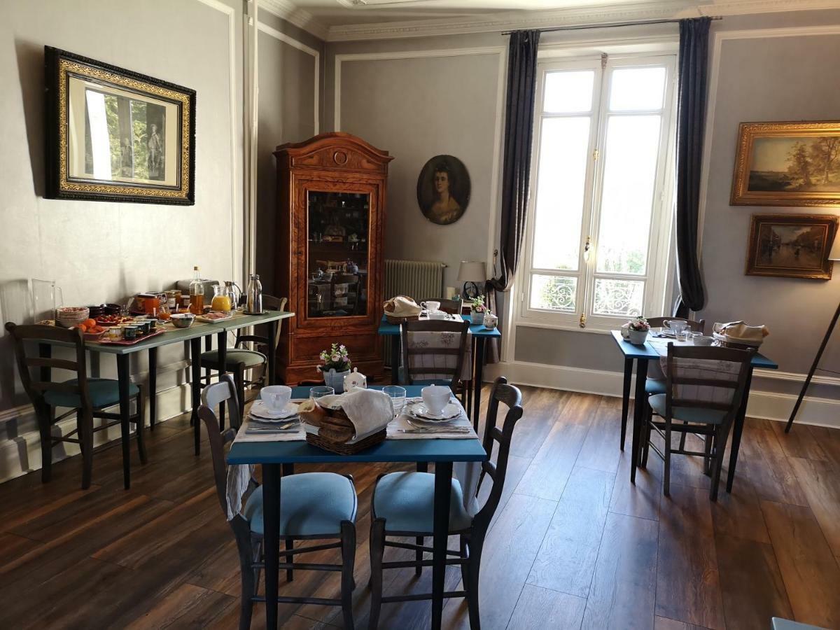Le Domaine Des Pres Du Hom Bed & Breakfast Bézu-Saint-Éloi Dış mekan fotoğraf